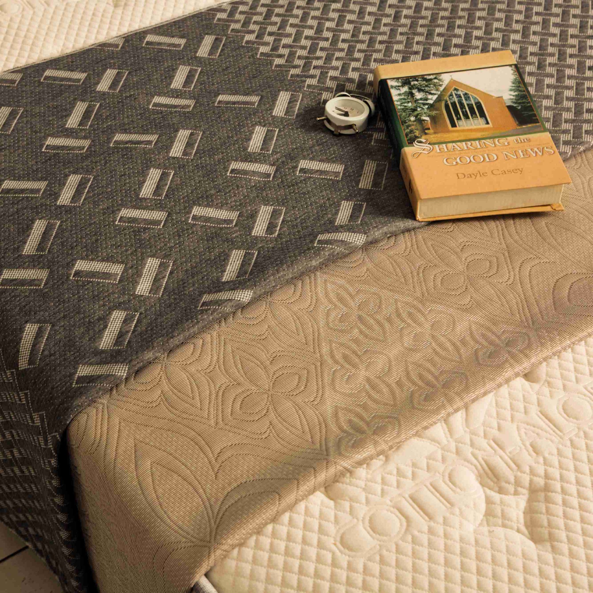 Grey Knitted Mattress Fabric Soft Breathable Custom Ticking Fabric