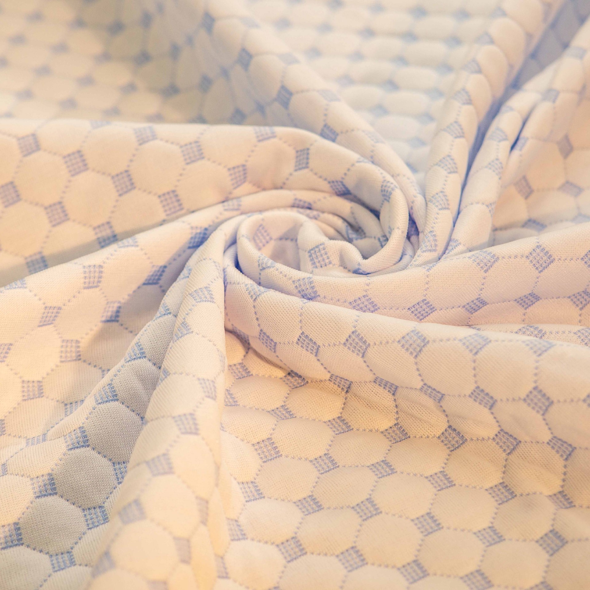 Checkerboard Knitted Mattress Fabric Weft Knitting Bed Cover